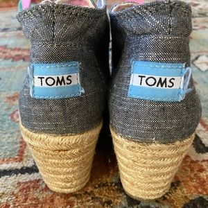 Toms wedges
